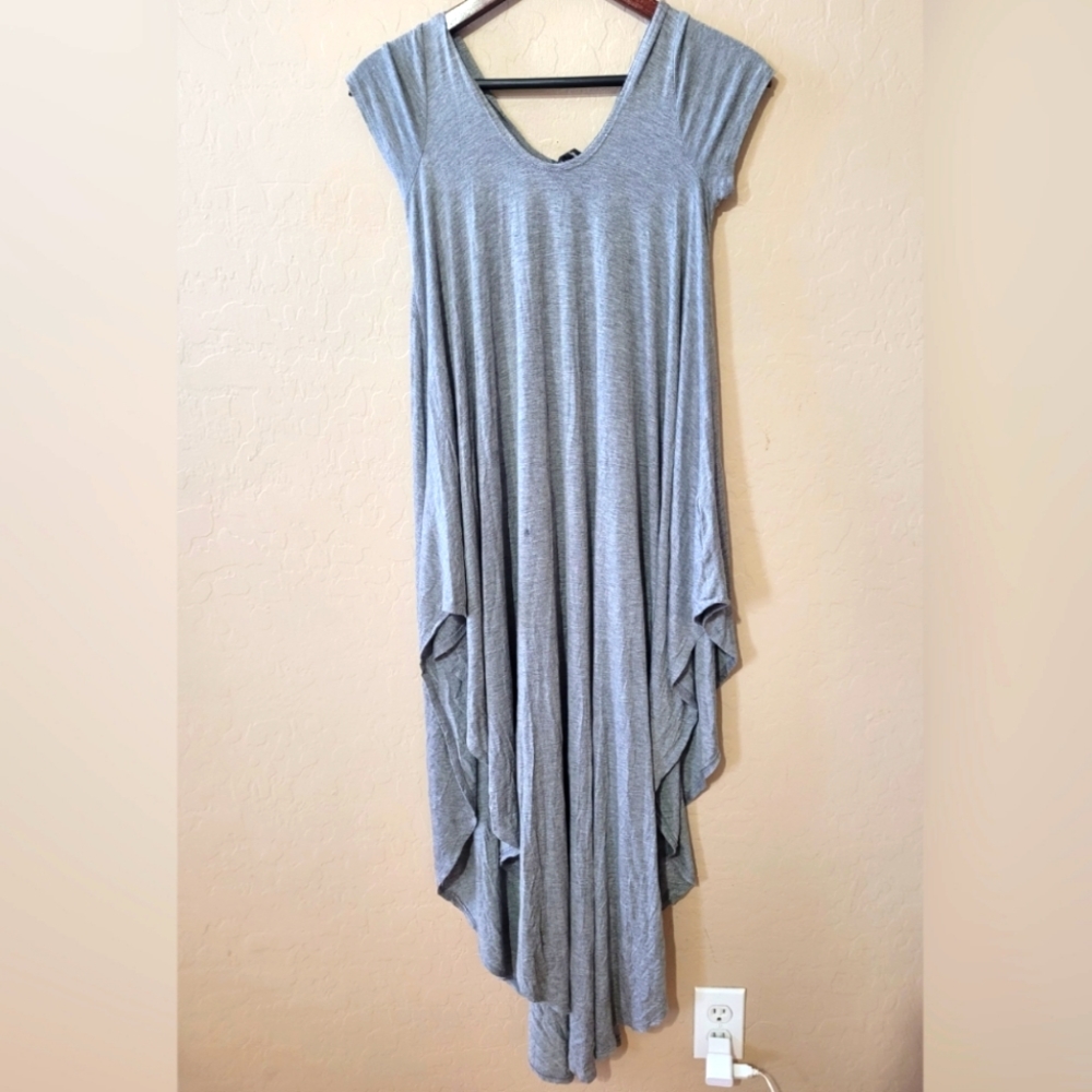 Gray waterfall tshirt